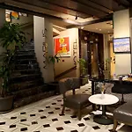Marius Hotel